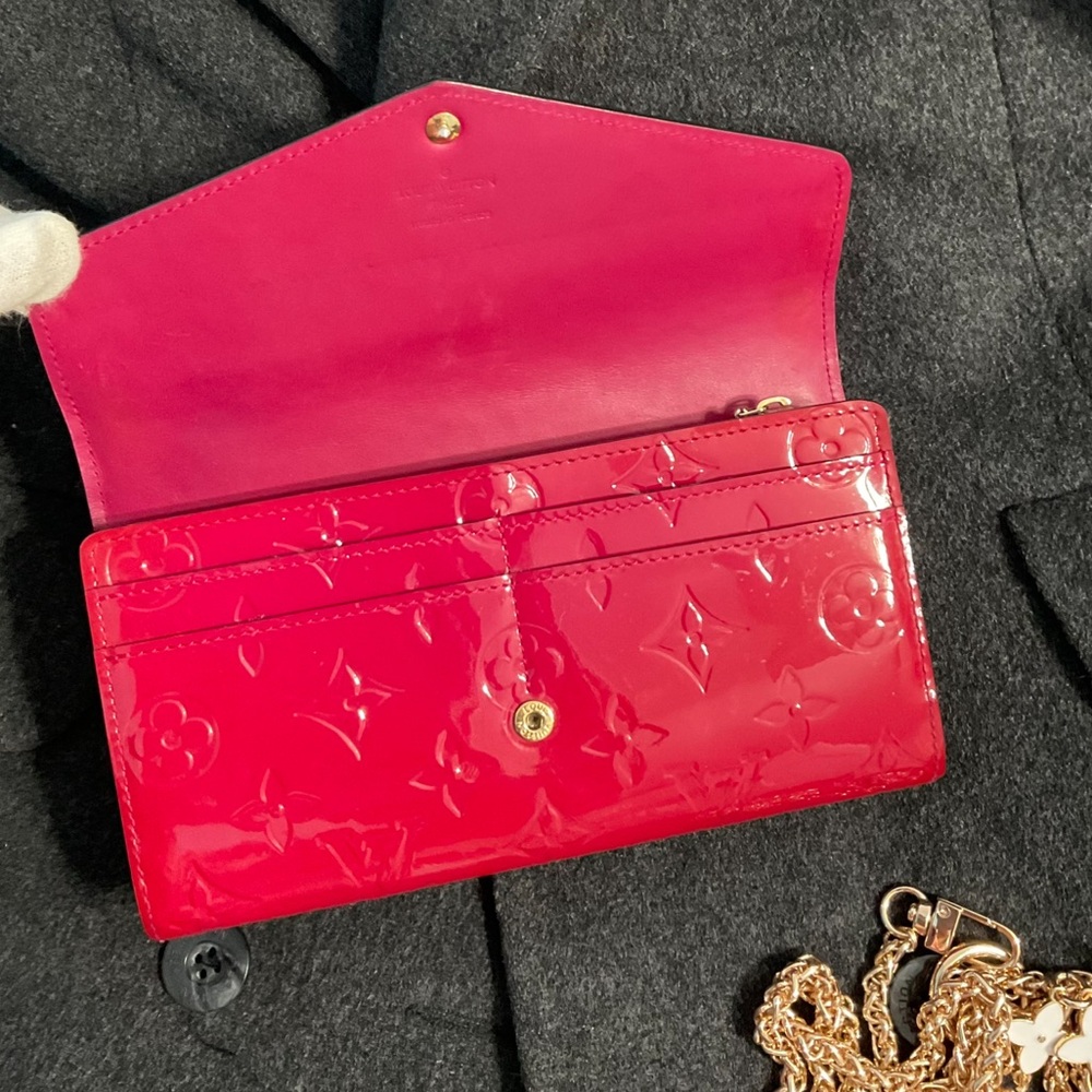 ✅AUTHENTIC LV LONG WALLET VERNIS VERYGOOD CONDITION GIFTABLE - Picture 3 of 15